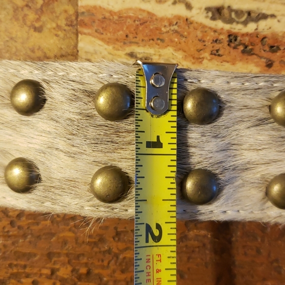 Hair On Hat Band - Picture 9 of 12